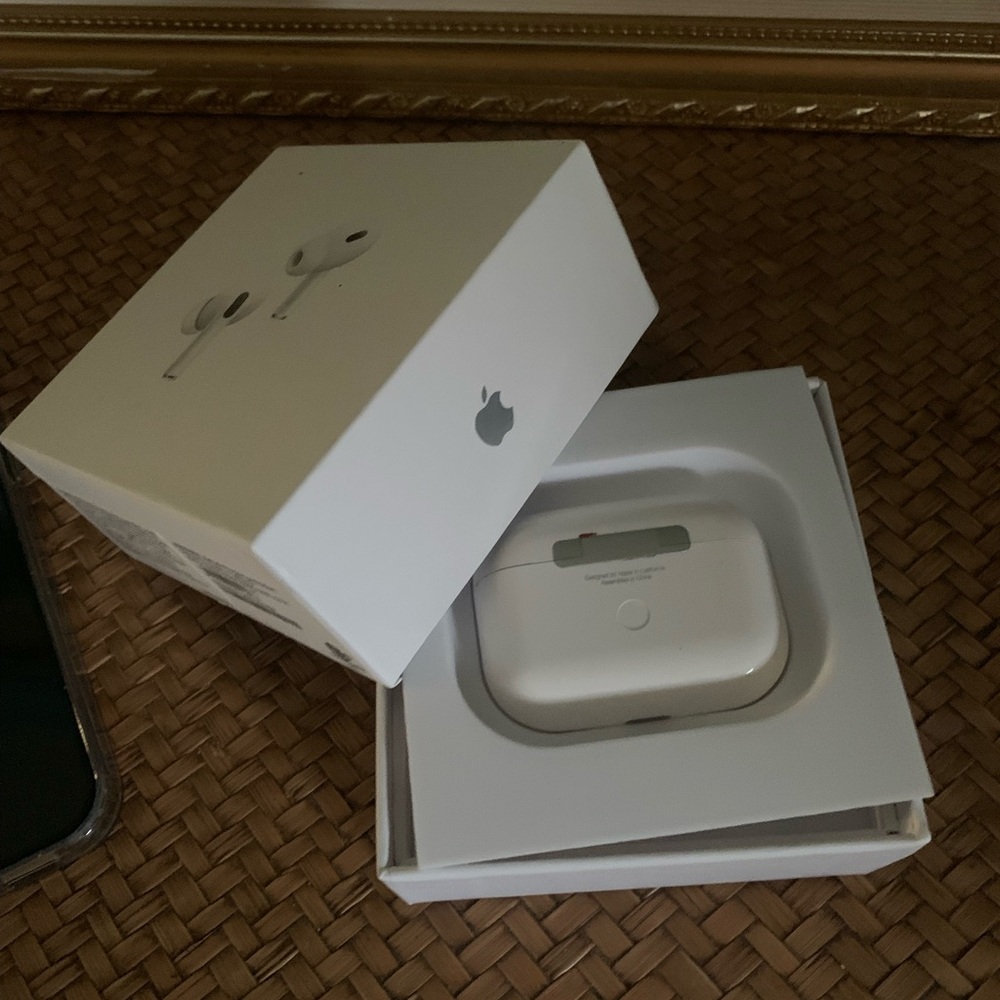 Apple AirPods generation 2 comes with box, chargers case and cable